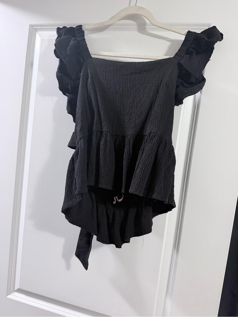 Mi Amore Black Ruffle Sleeve Peplum Tunic